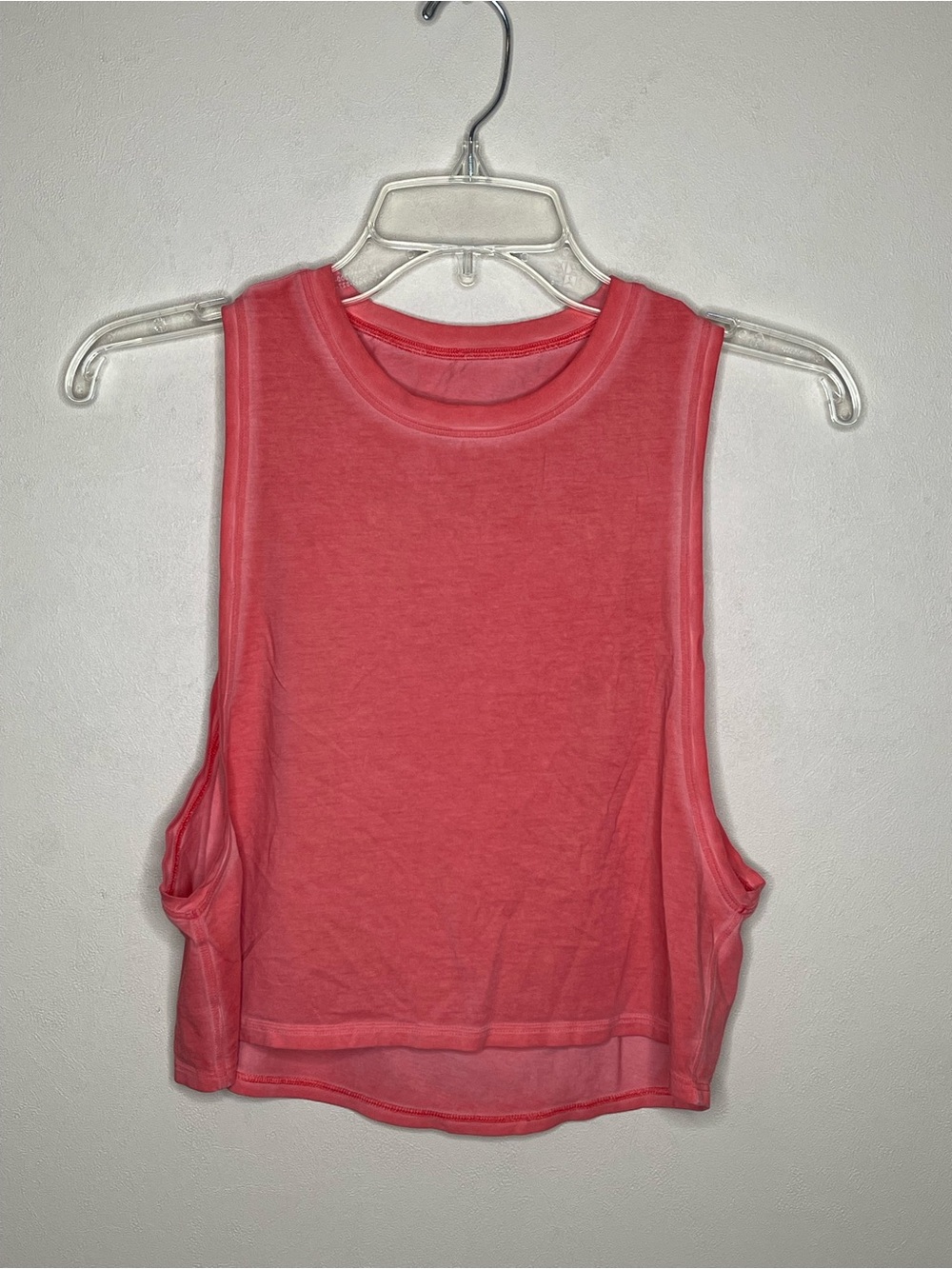 Lululemon Muscle Love Crop Tank
Rustic Coral Size 4 EUC